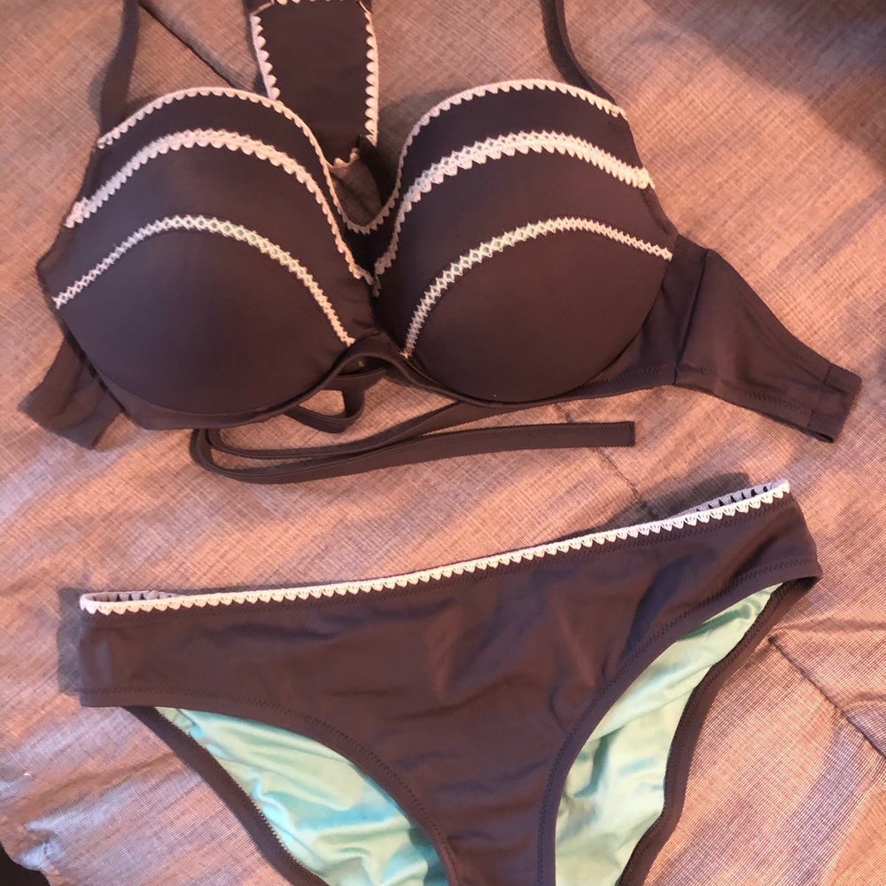 Bathing suit